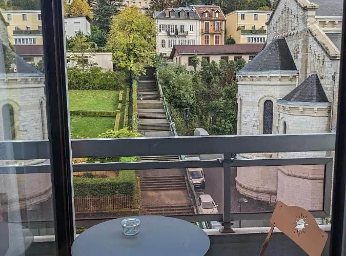 Joli Studio Proche Des Thermes